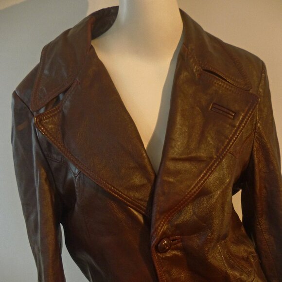 Vintage leather coat for men or women by Jeno de Paris, Made in Canada - Picture 2 of 7